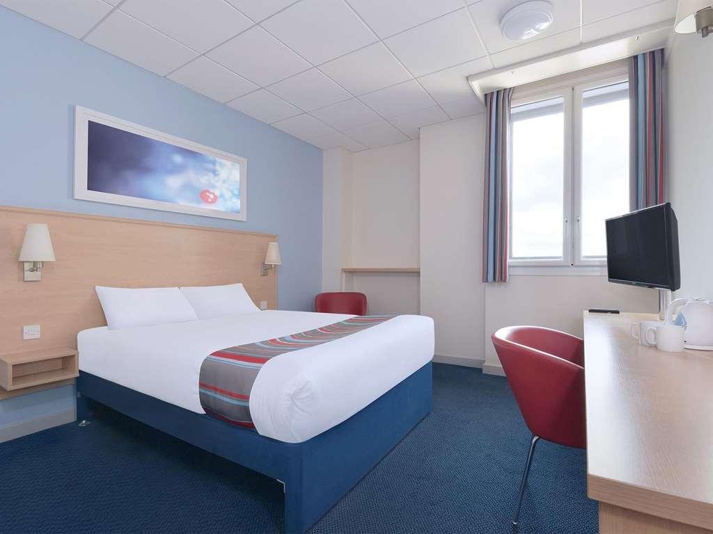 Travelodge Peterborough Central Habitación foto