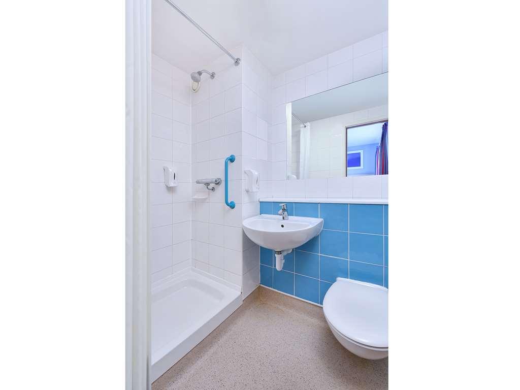 Travelodge Peterborough Central Habitación foto